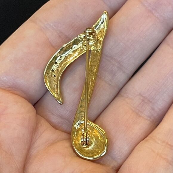 Vintage Brooch Pin Gold Tone Music Note With Clear Rhinestones Musical Kitsch - Picture 3 of 5